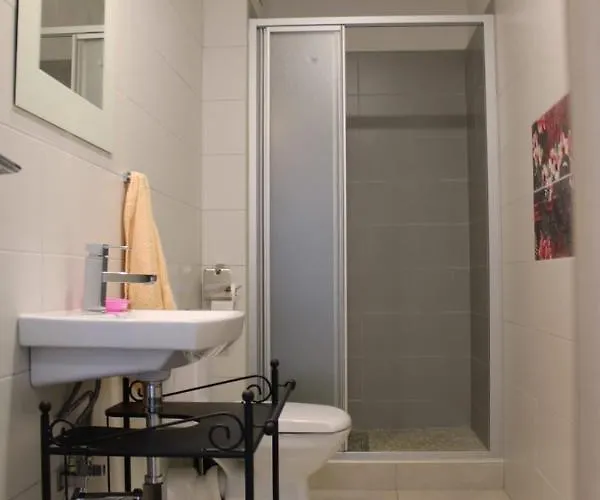 Appartement Ines 2 *