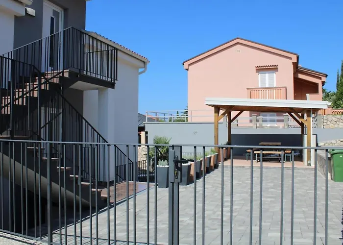 Ines 2 Appartement *